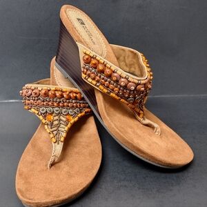 NEW - WHITE MOUNTAIN  MANGO BEADED WOMEN'S SANDALS SIZE 8.5M
